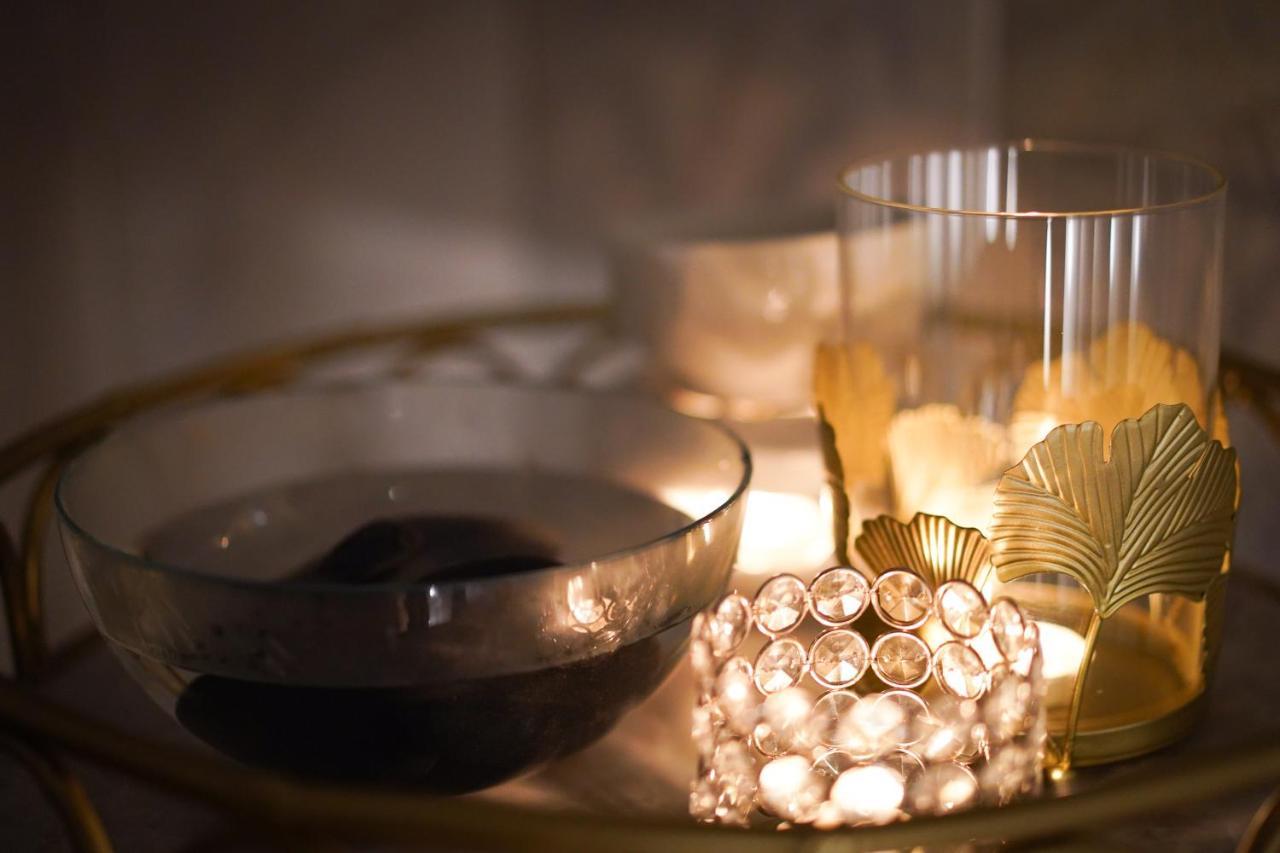 Night O'Clock Apart Premium Lejlighed Opole Eksteriør billede